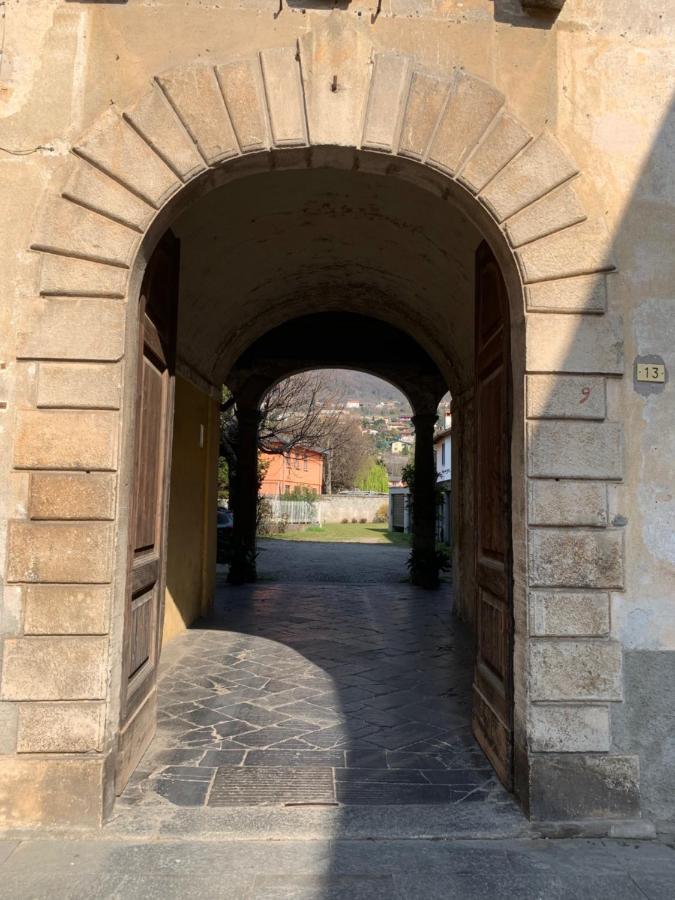 Casa Tiffany Tra Lago E Monti Мандельо дел Ларио Екстериор снимка